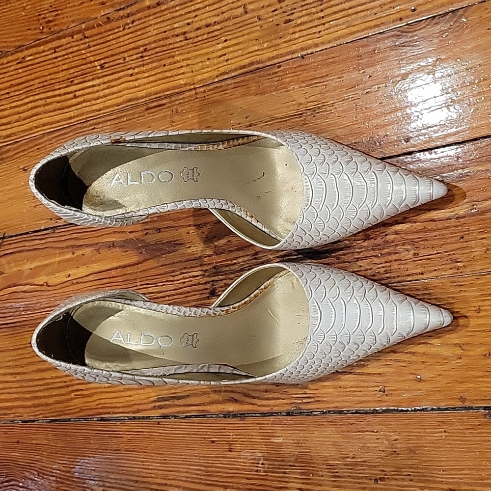 Size 37 Aldo leather heels